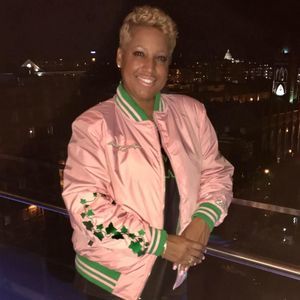 Meet your Posher, Deidra